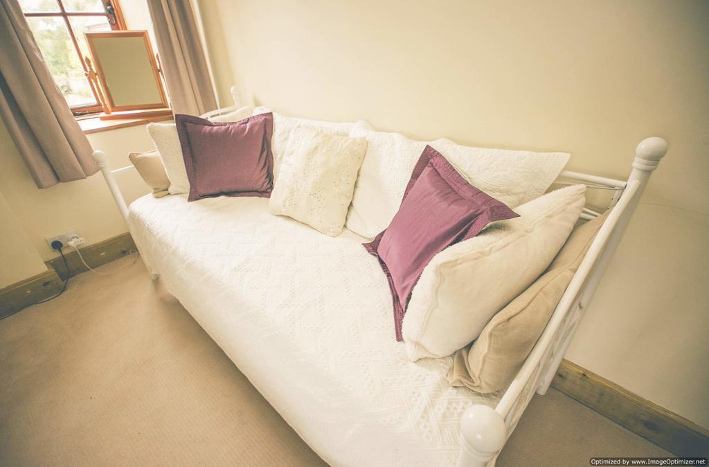 Weycroft Mill House Bed And Breakfast Axminster Bilik gambar