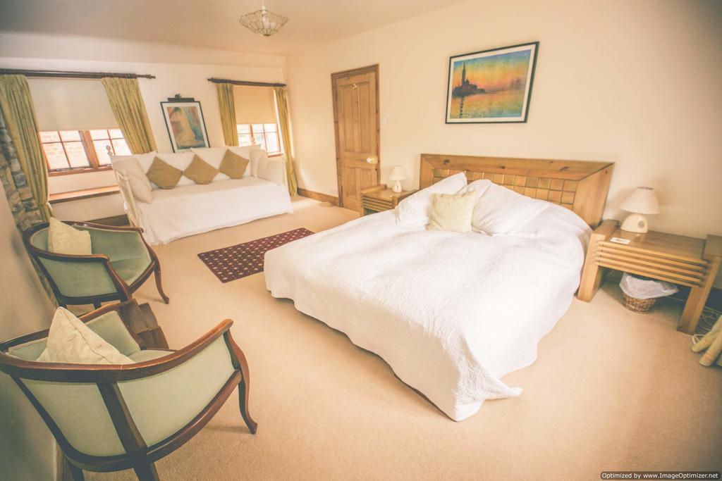 Weycroft Mill House Bed And Breakfast Axminster Bilik gambar
